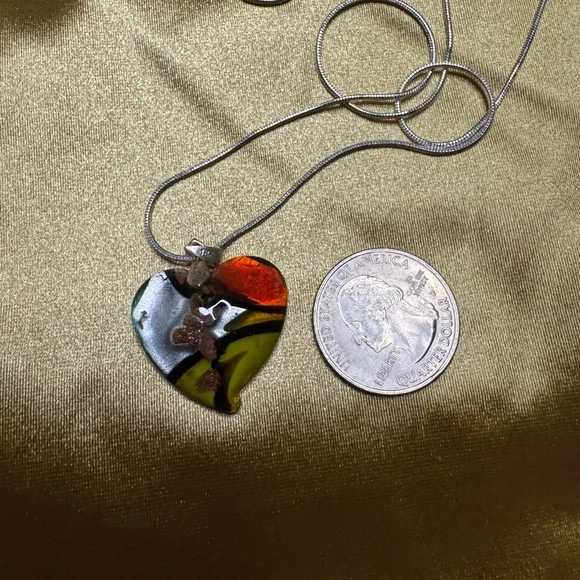 Heart-Shaped Multicolor Pendant Necklace - Picture 5 of 5